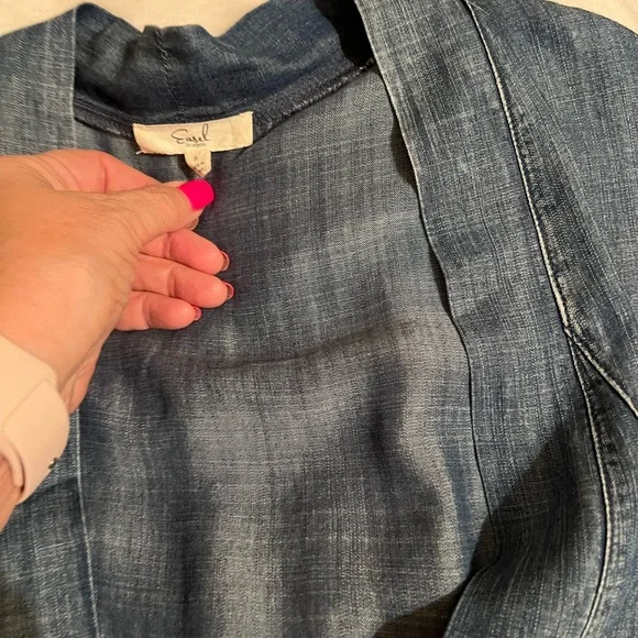 Jacket - Picture 1 of 2